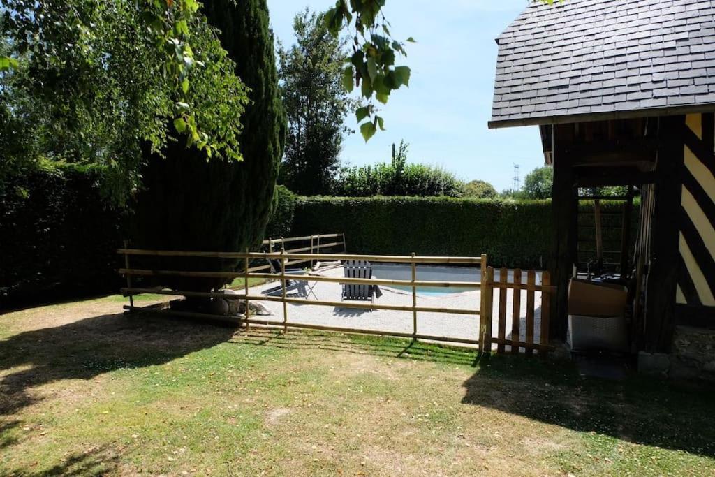 Maison A Colombages Pres De Deauville, Trouville Formentin Екстер'єр фото